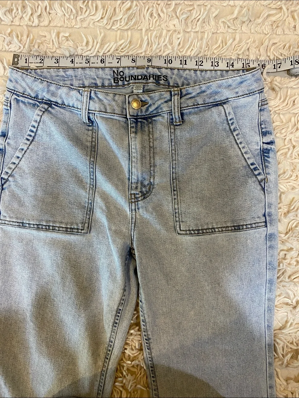 4/$20 no boundaries light wash jeans